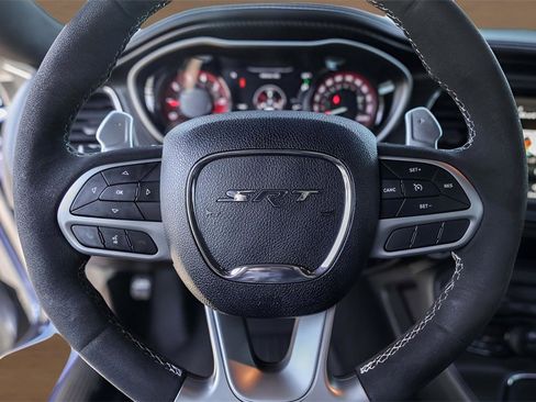 Used 2022 Dodge Challenger SRT Hellcat image 11