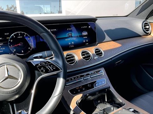 Used 2023 Mercedes-Benz E 350 Sedan image 6