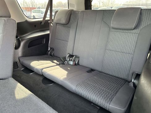 Used 2018 Chevrolet Suburban LS w/ Max Trailering Package image 12