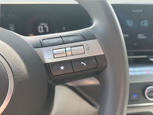 Used 2024 Hyundai Kona SE FWD image 21