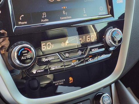 Certified 2024 Nissan Murano SV image 7