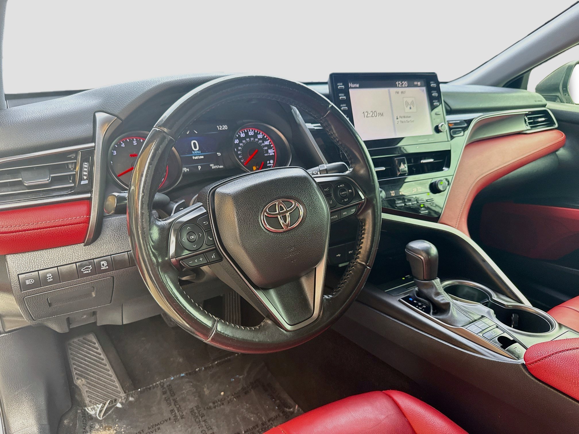 Used 2022 Toyota Camry XSE FWD image 7