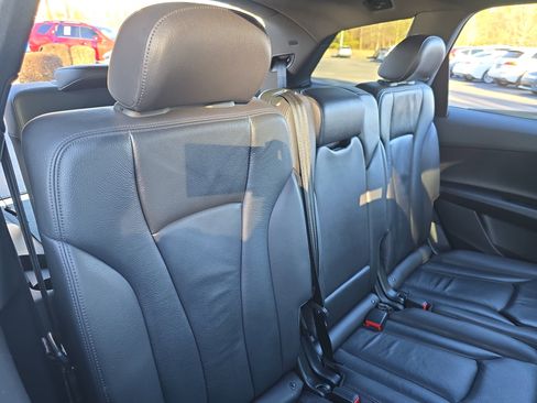 Used 2017 Audi Q7 3.0T Premium Plus image 12