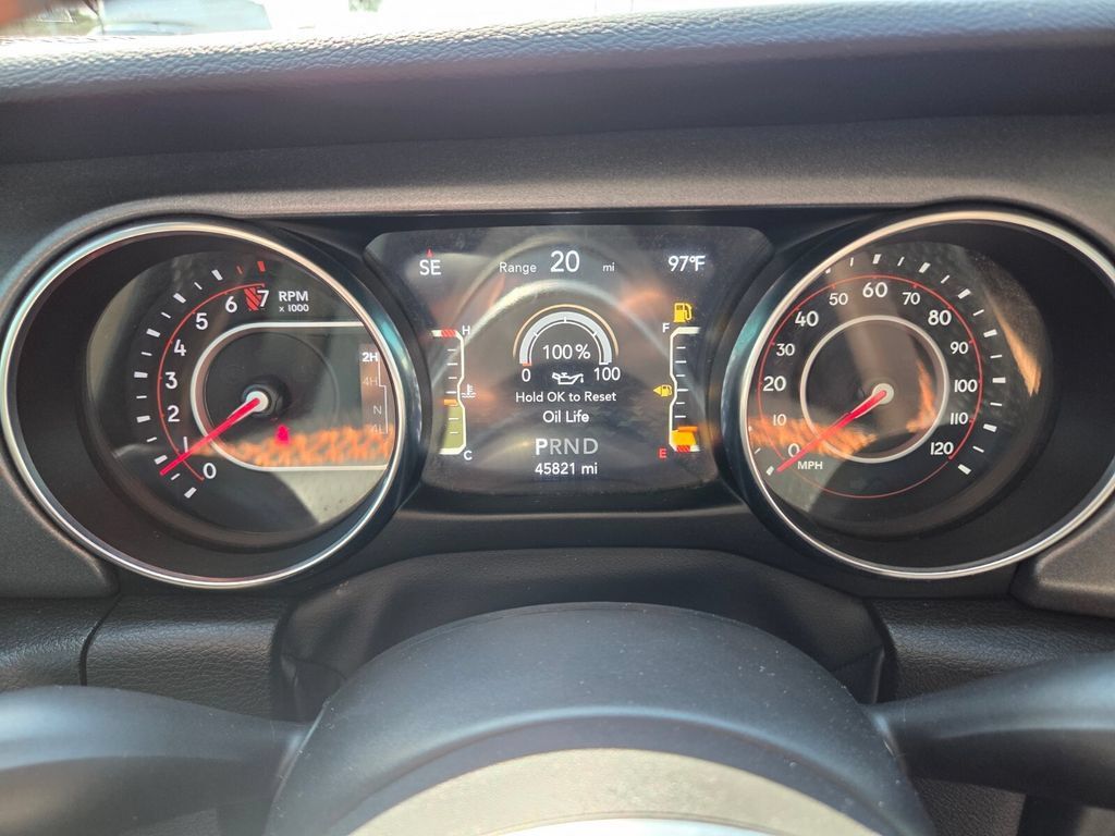 Used 2022 Jeep Gladiator Mojave w/ Trailer Tow Package AWD/4WD image 31