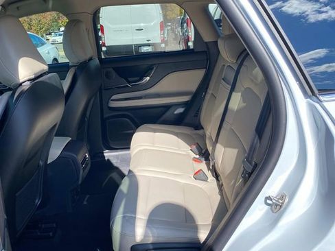 New 2026 Lincoln Corsair Premiere image 7