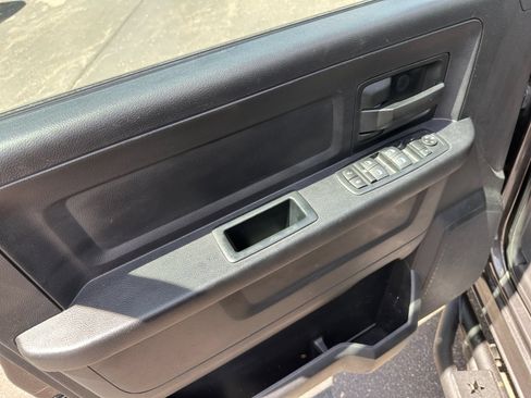 Used 2016 RAM 1500 Express AWD/4WD image 16