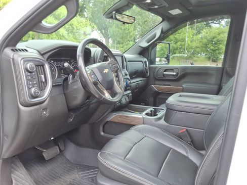 Certified 2022 Chevrolet Silverado 2500 High Country w/ Z71 Off-Road Package AWD/4WD image 25