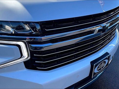 Used 2022 Chevrolet Tahoe LT w/ Luxury Package image 28