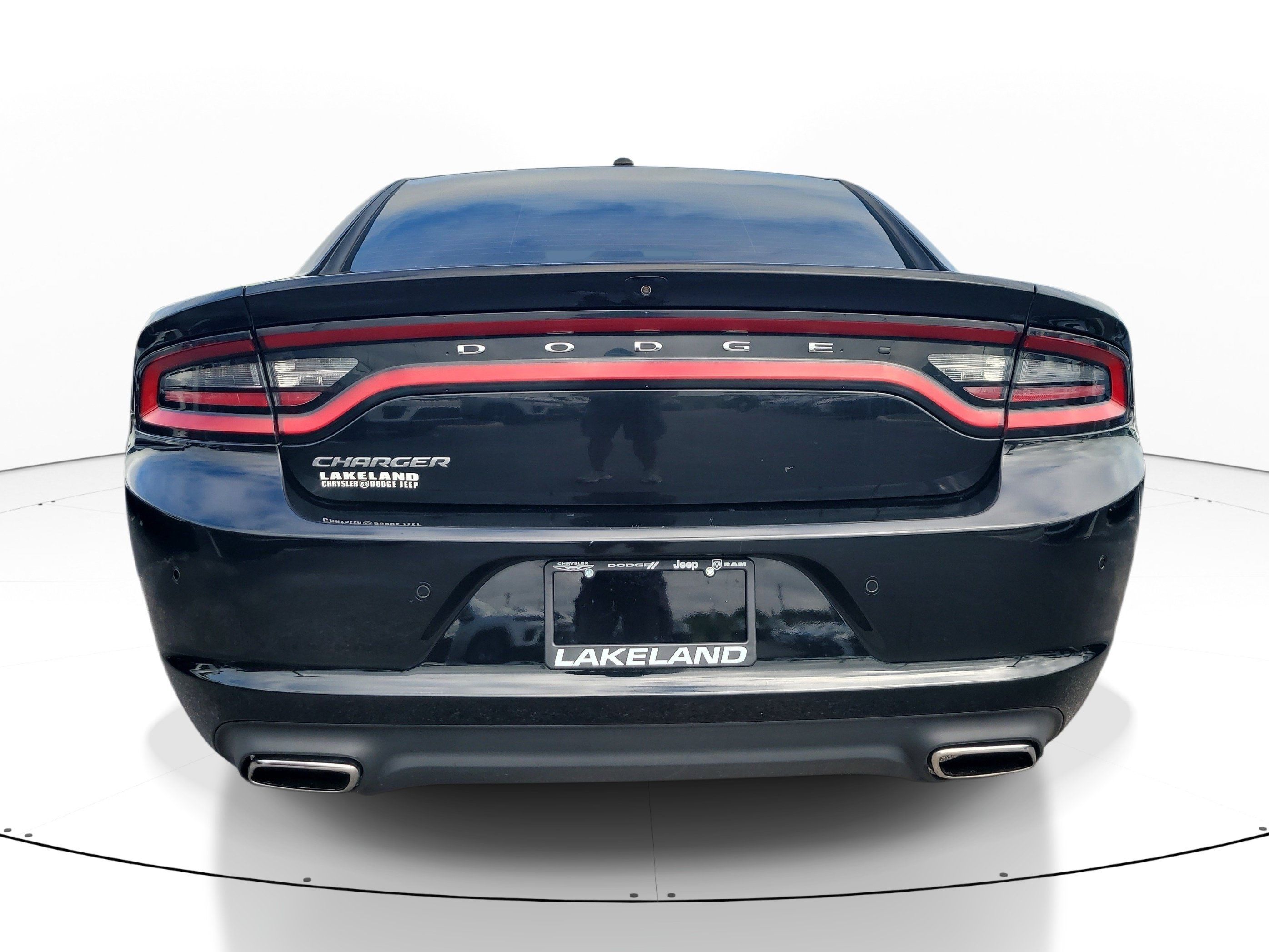 Used 2022 Dodge Charger SXT w/ Leather Interior Group RWD image 5