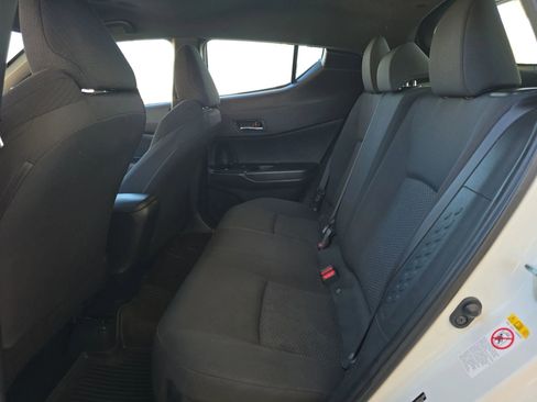 Used 2019 Toyota C-HR XLE image 10