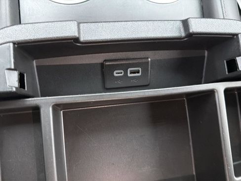 Used 2024 Chevrolet Tahoe LT image 11