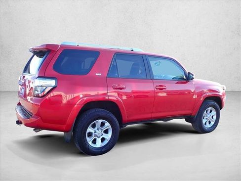Used 2017 Toyota 4Runner SR5 Premium image 4