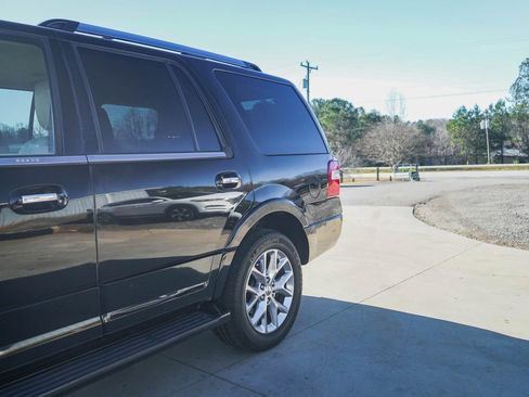Used 2017 Ford Expedition Limited image 33