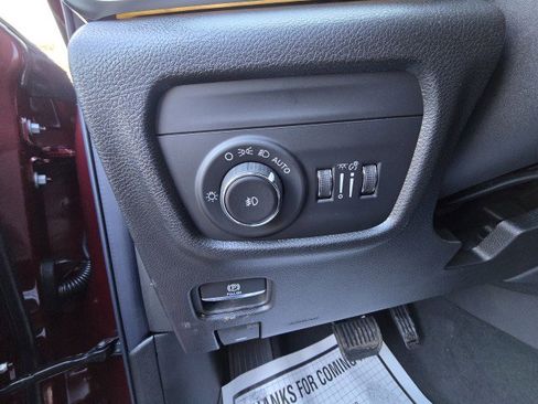 New 2025 Jeep Grand Cherokee Limited image 19