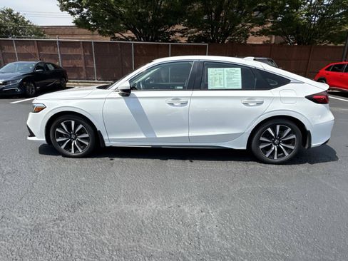 Used 2024 Honda Civic EX-L image 18