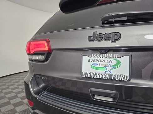 Used 2021 Jeep Grand Cherokee Laredo X image 16