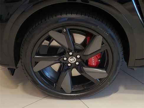 New 2026 Jaguar F-PACE SVR image 4