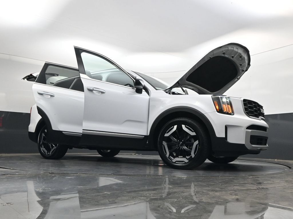 Used 2025 Kia Telluride S AWD/4WD image 48