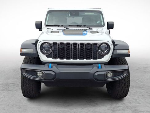 Used 2024 Jeep Wrangler Unlimited Rubicon 4xe AWD/4WD image 2