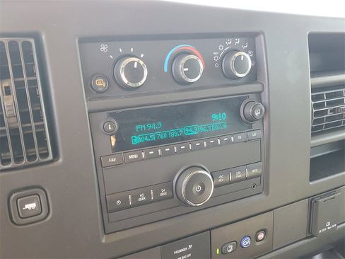 Used 2023 GMC Savana 2500 w/ Driver Convenience Package image 23