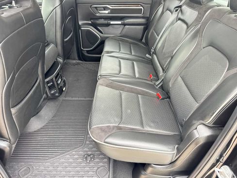 Used 2019 RAM 1500 Laramie AWD/4WD image 18