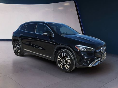 Used 2025 Mercedes-Benz GLA 250 4MATIC image 7