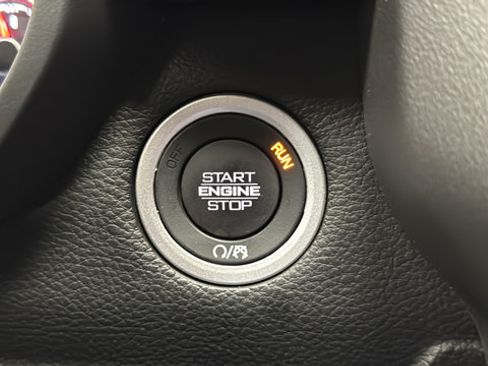Used 2025 RAM 1500 Laramie w/ Sport Appearance Package AWD/4WD image 22