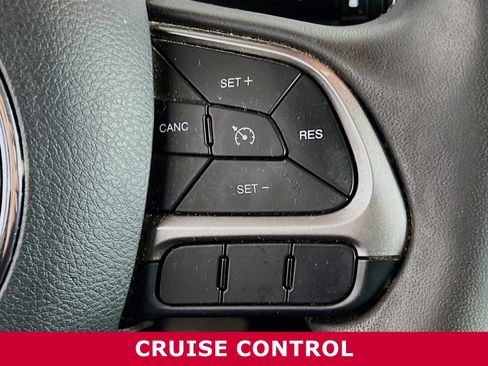 Used 2022 Jeep Renegade Latitude image 16