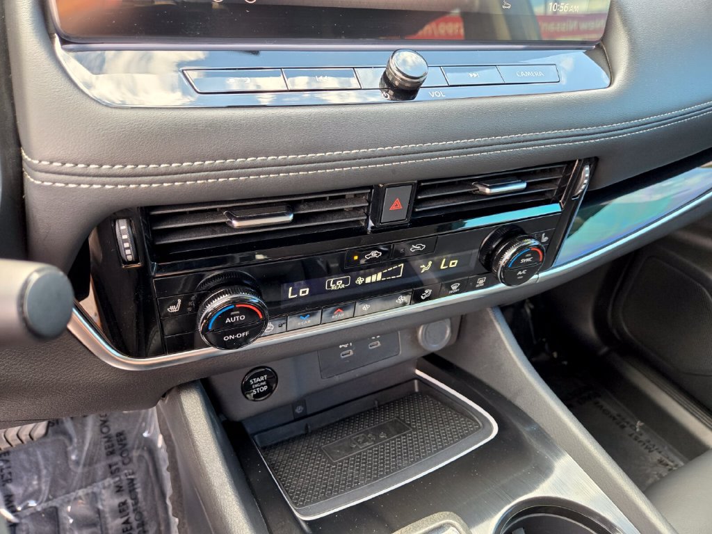 Certified 2024 Nissan Rogue SL w/ SL Premium Package FWD image 28