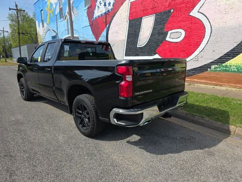 Used 2019 Chevrolet Silverado 1500 LT w/ All-Star Edition image 4