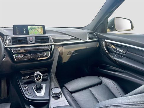 Used 2017 BMW 330i Sedan image 26