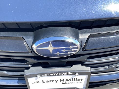 Certified 2025 Subaru Outback Onyx Edition AWD/4WD image 25