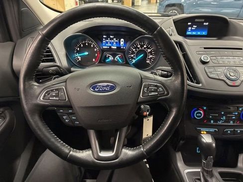 Used 2017 Ford Escape SE w/ SE Sport Appearance Package AWD/4WD image 27