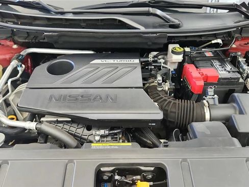 Used 2023 Nissan Rogue SV AWD/4WD image 38