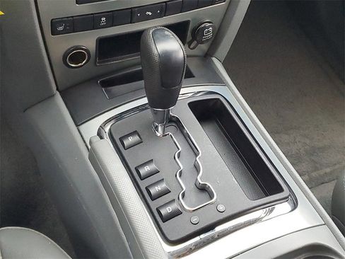 Used 2007 Jeep Grand Cherokee Laredo image 14