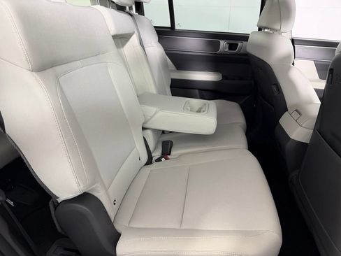 Used 2026 Hyundai Santa Fe SE FWD image 28