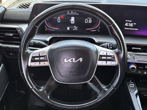 Used 2023 Kia Telluride S w/ S Sunroof Package FWD image 10