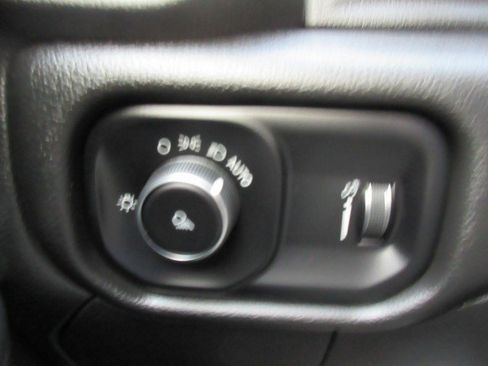 Used 2023 RAM 2500 Tradesman image 29