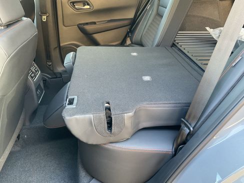 Used 2026 Nissan Rogue SV image 38