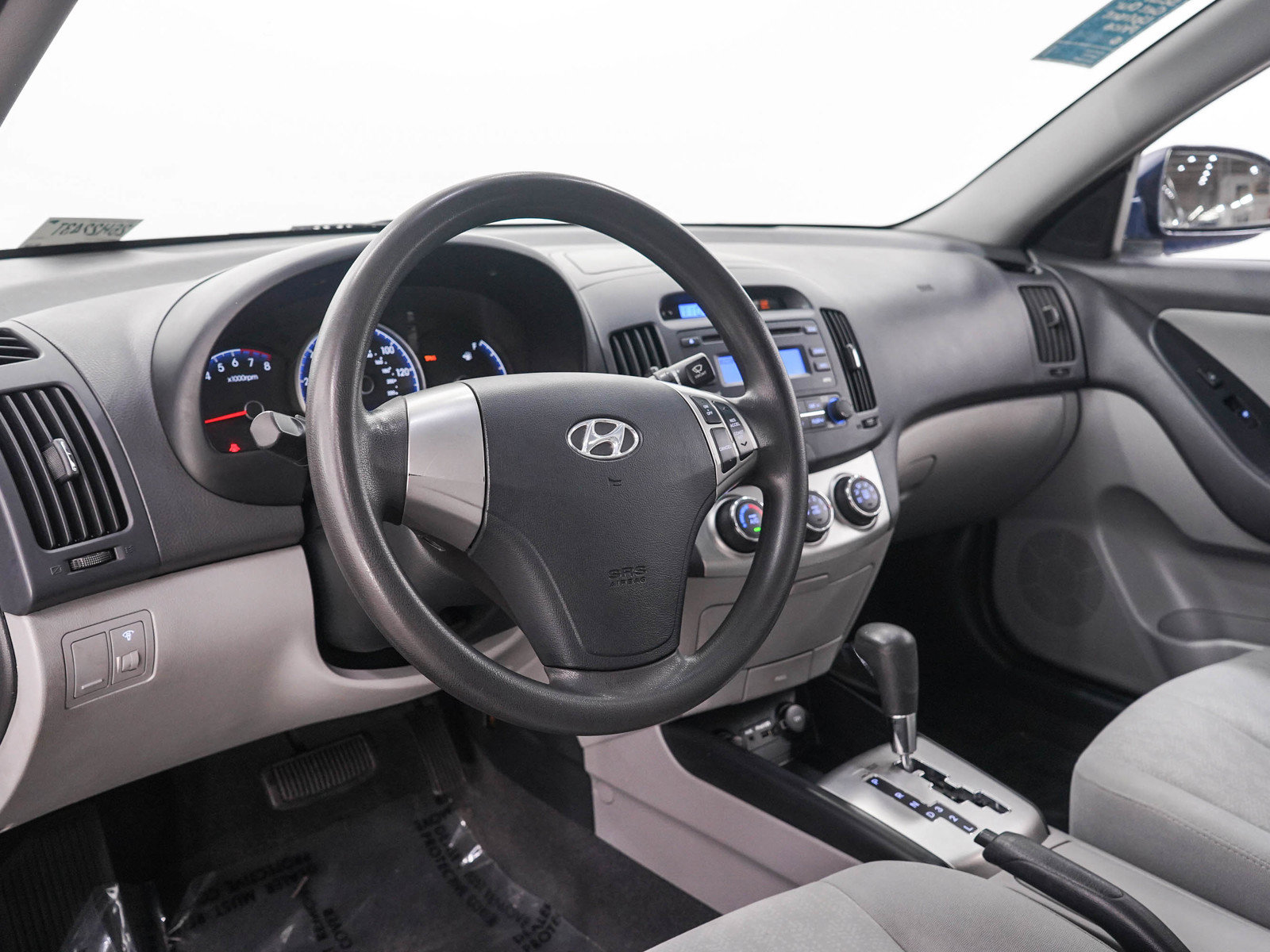 Used 2010 Hyundai Elantra GLS FWD image 21