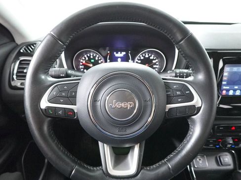 Used 2019 Jeep Compass Altitude image 14