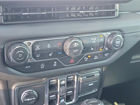 New 2026 Jeep Gladiator Rubicon image 24