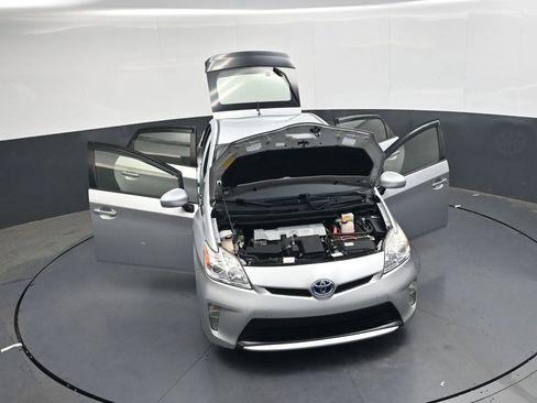 Used 2015 Toyota Prius Two image 34