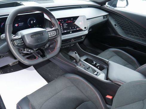 Used 2025 Dodge Charger R/T Scat Pack w/ Track Pack image 18