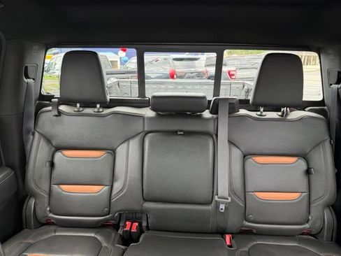 Used 2021 GMC Sierra 1500 AT4 w/ AT4 Value Package AWD/4WD image 30