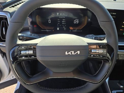 New 2026 Kia Sorento LX FWD image 10