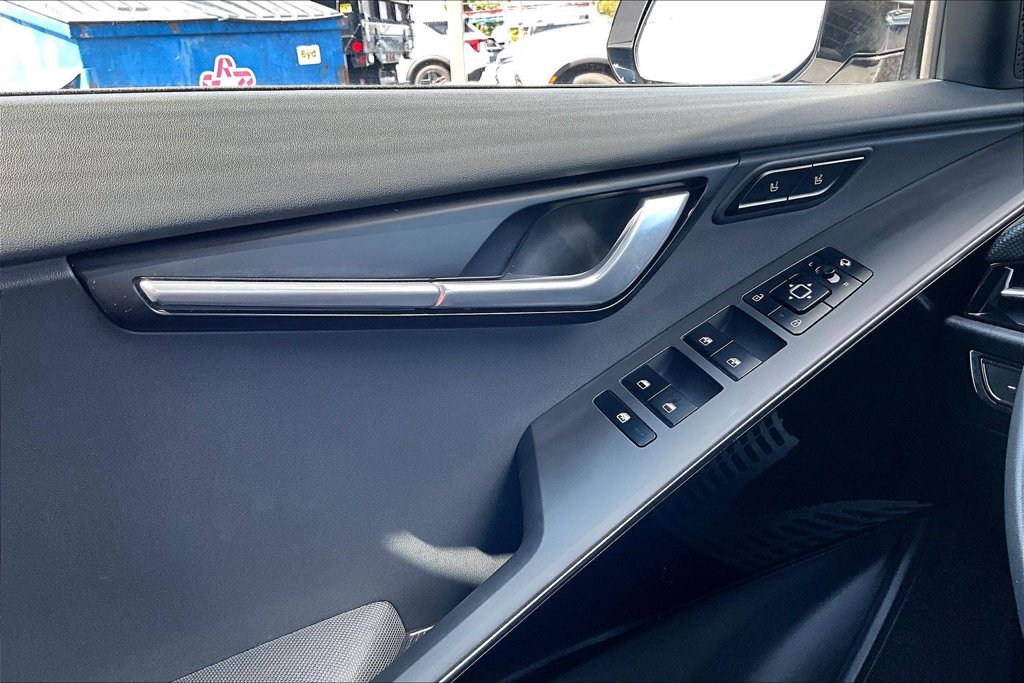 Used 2023 Kia Niro Wave w/ Wave Preserve Package FWD image 36