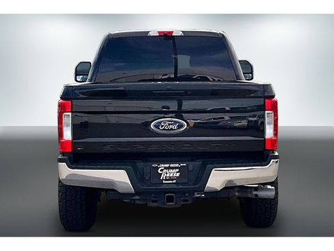 Used 2019 Ford F250 XL w/ STX Appearance Package AWD/4WD image 5