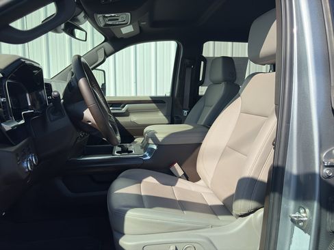 Used 2024 GMC Sierra 3500 SLT w/ SLT Premium Package image 22