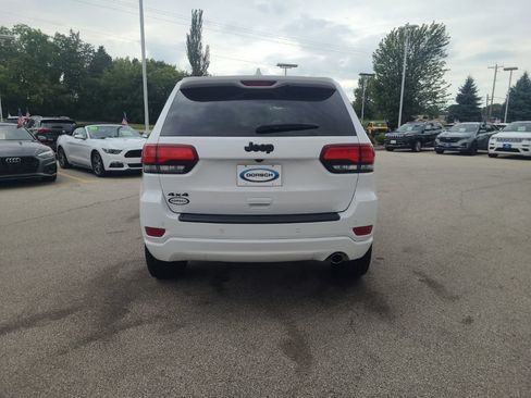 Used 2021 Jeep Grand Cherokee Laredo X AWD/4WD image 6